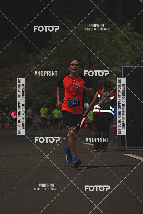 Buy your photos of the eventNight Run 2019 - Pop - Rio de Janeiro on Fotop