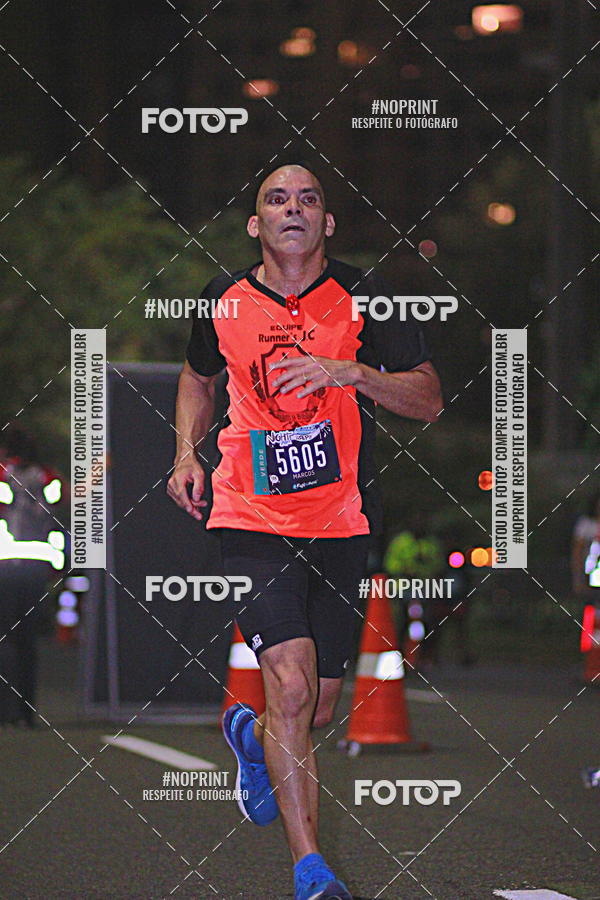 Buy your photos of the eventNight Run 2019 - Pop - Rio de Janeiro on Fotop
