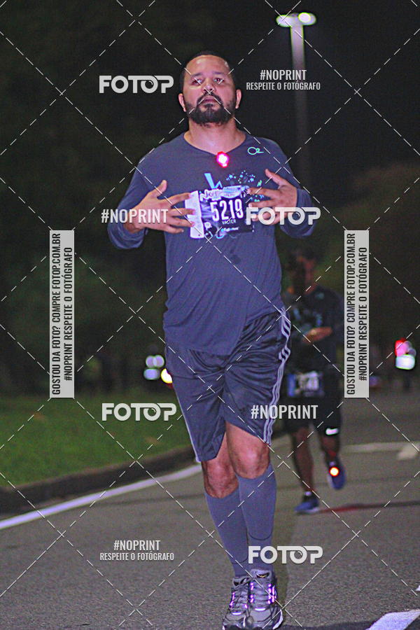 Buy your photos of the eventNight Run 2019 - Pop - Rio de Janeiro on Fotop