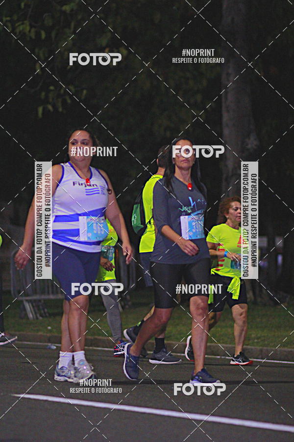 Buy your photos of the eventNight Run 2019 - Pop - Rio de Janeiro on Fotop
