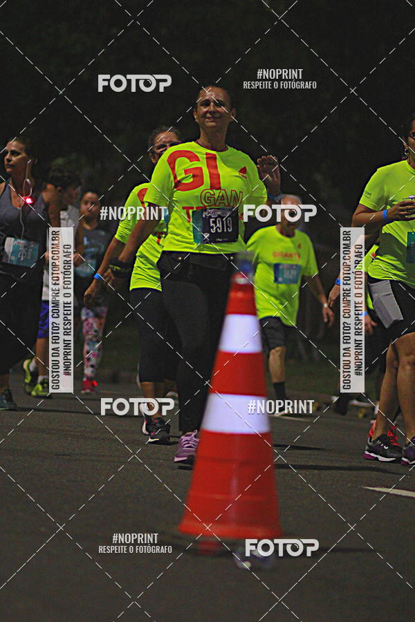 Buy your photos of the eventNight Run 2019 - Pop - Rio de Janeiro on Fotop