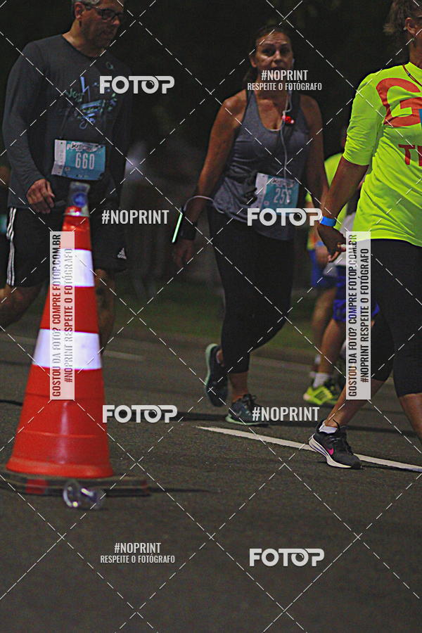 Buy your photos of the eventNight Run 2019 - Pop - Rio de Janeiro on Fotop