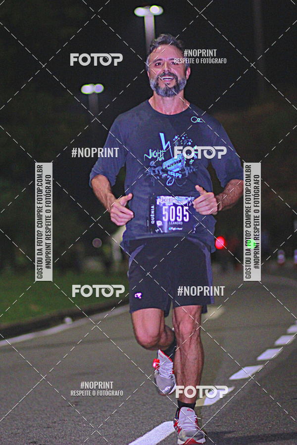 Buy your photos of the eventNight Run 2019 - Pop - Rio de Janeiro on Fotop