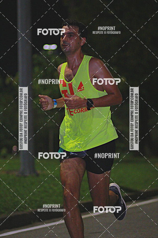Buy your photos of the eventNight Run 2019 - Pop - Rio de Janeiro on Fotop