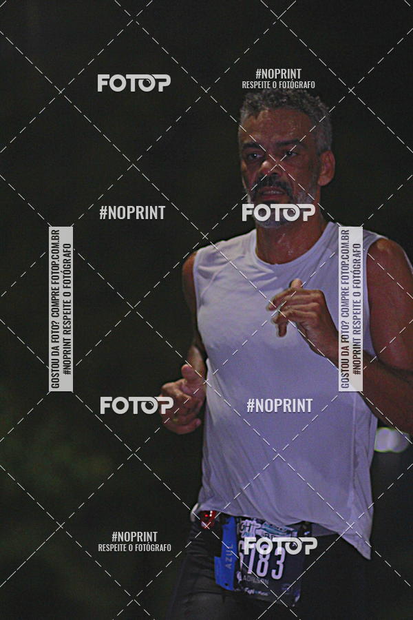 Buy your photos of the eventNight Run 2019 - Pop - Rio de Janeiro on Fotop