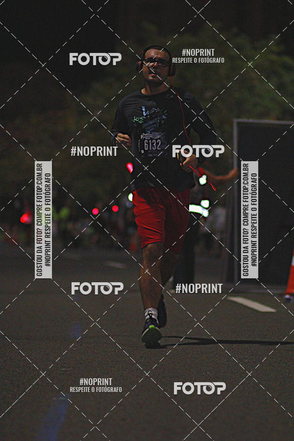Buy your photos of the eventNight Run 2019 - Pop - Rio de Janeiro on Fotop