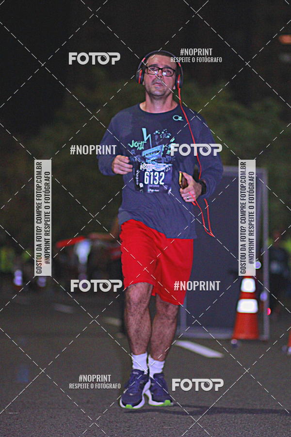 Buy your photos of the eventNight Run 2019 - Pop - Rio de Janeiro on Fotop