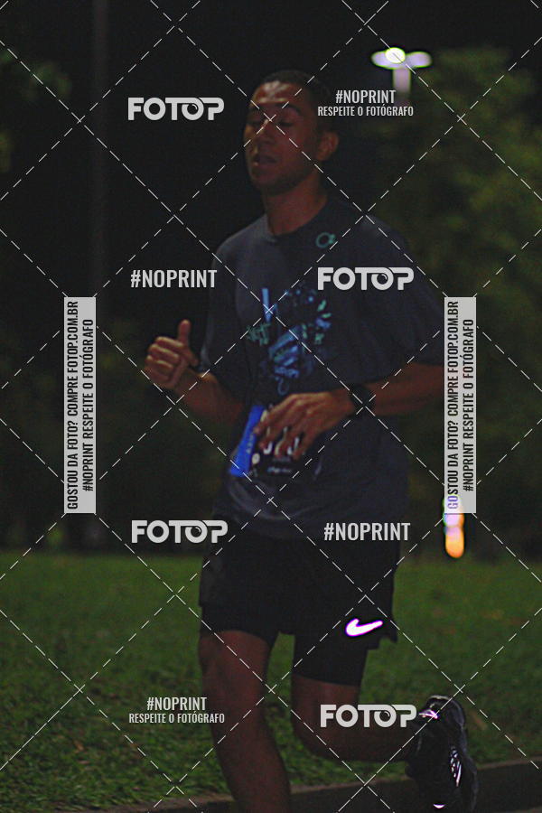 Buy your photos of the eventNight Run 2019 - Pop - Rio de Janeiro on Fotop