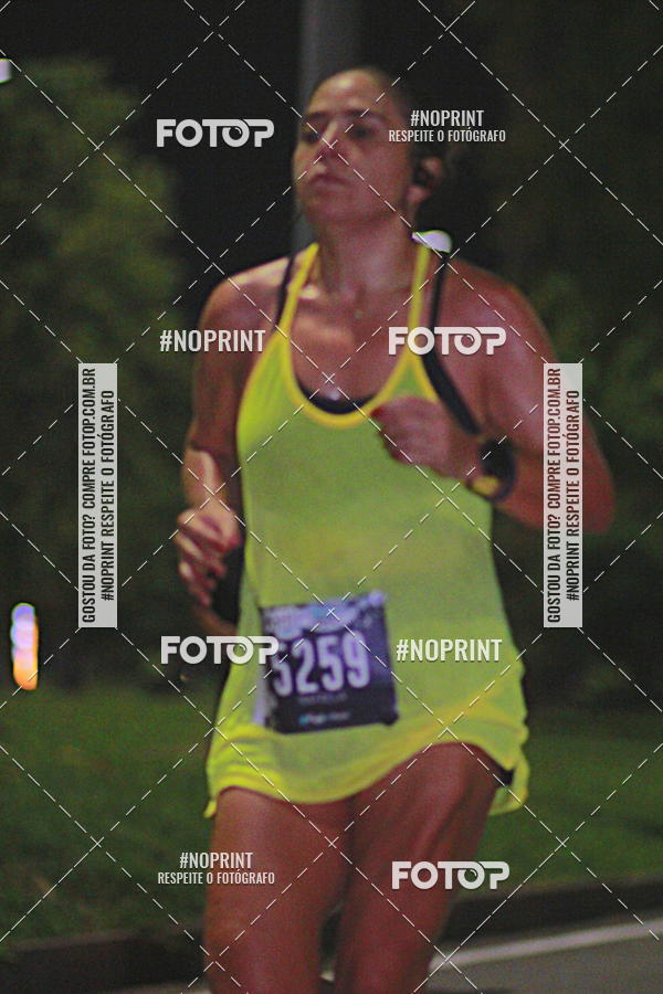 Buy your photos of the eventNight Run 2019 - Pop - Rio de Janeiro on Fotop