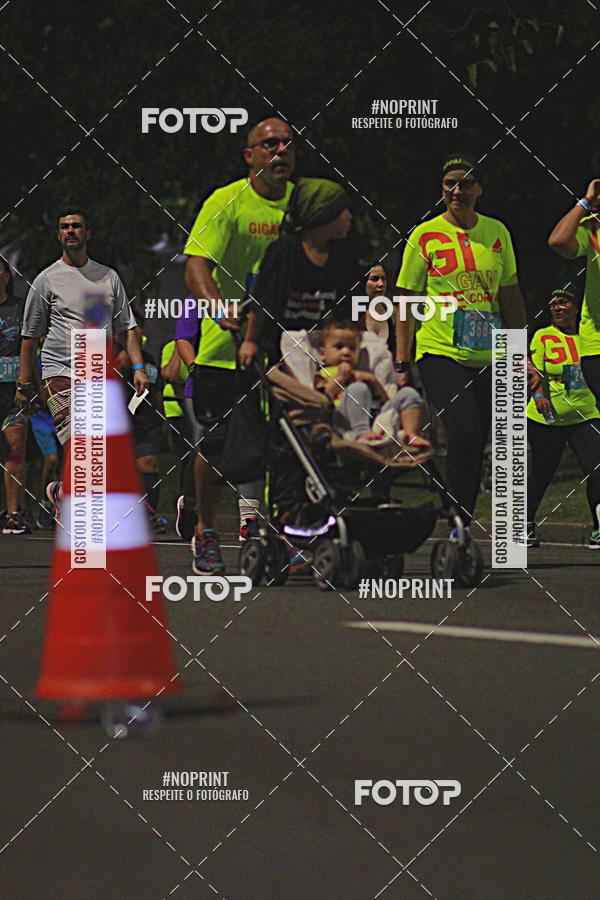 Buy your photos of the eventNight Run 2019 - Pop - Rio de Janeiro on Fotop