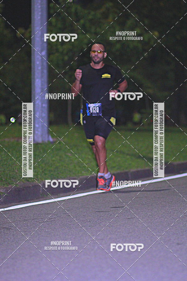 Buy your photos of the eventNight Run 2019 - Pop - Rio de Janeiro on Fotop