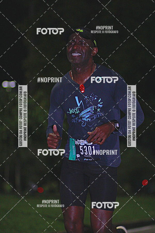Buy your photos of the eventNight Run 2019 - Pop - Rio de Janeiro on Fotop