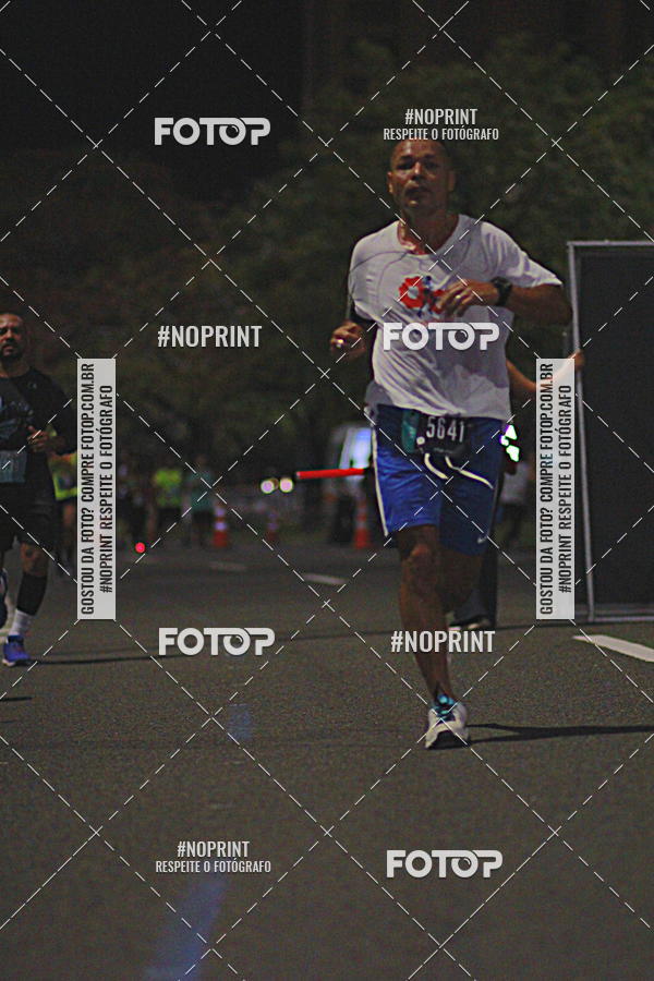 Buy your photos of the eventNight Run 2019 - Pop - Rio de Janeiro on Fotop
