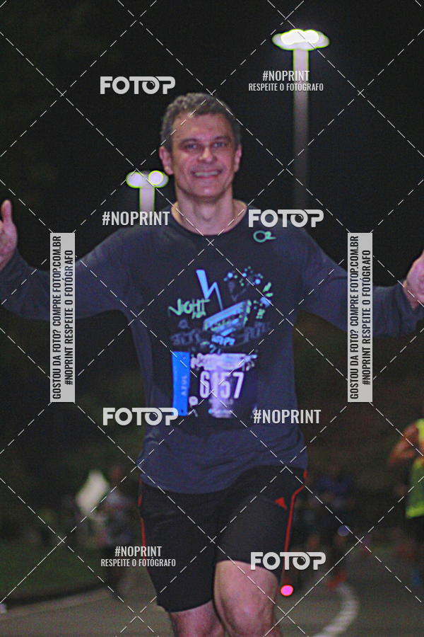 Buy your photos of the eventNight Run 2019 - Pop - Rio de Janeiro on Fotop