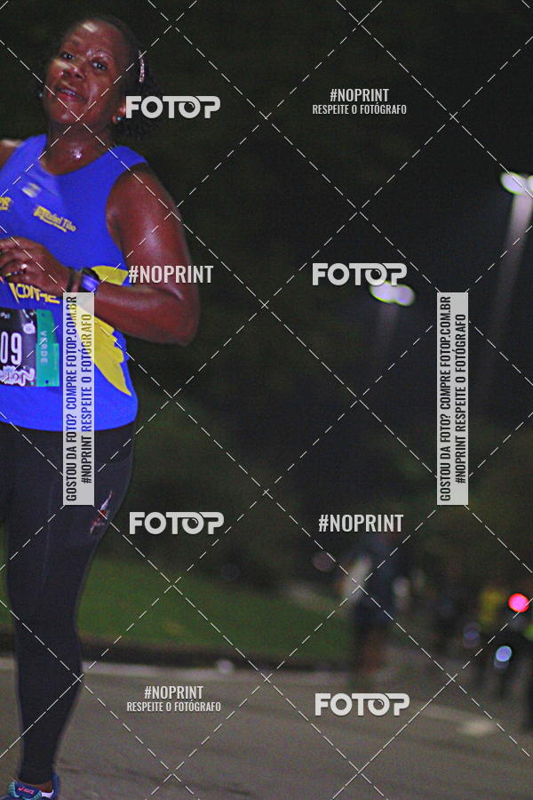 Buy your photos of the eventNight Run 2019 - Pop - Rio de Janeiro on Fotop