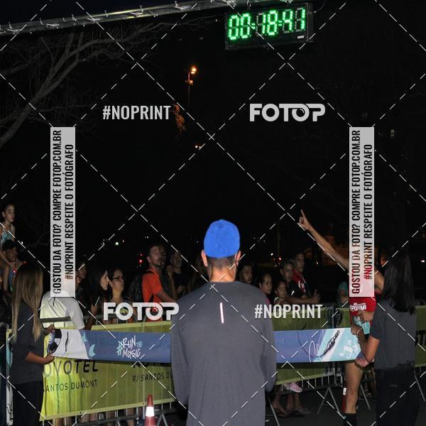 Buy your photos of the eventNight Run 2019 - Pop - Rio de Janeiro on Fotop