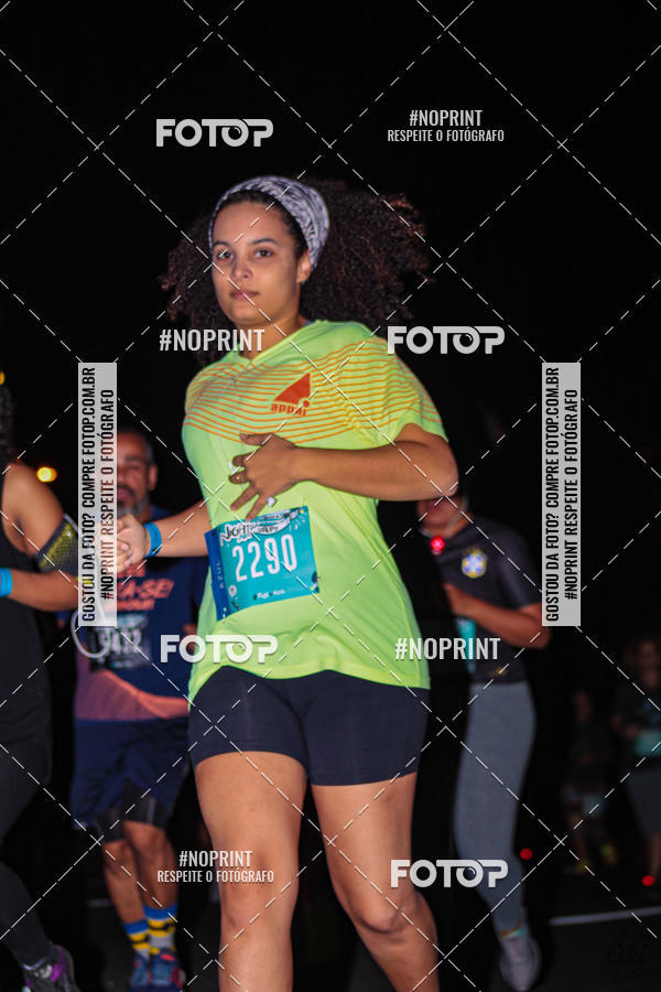 Buy your photos of the eventNight Run 2019 - Pop - Rio de Janeiro on Fotop