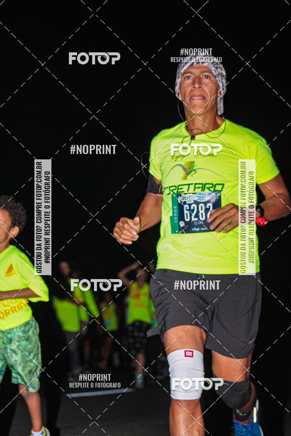Buy your photos of the eventNight Run 2019 - Pop - Rio de Janeiro on Fotop