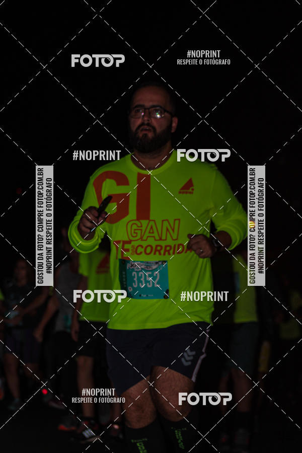 Buy your photos of the eventNight Run 2019 - Pop - Rio de Janeiro on Fotop