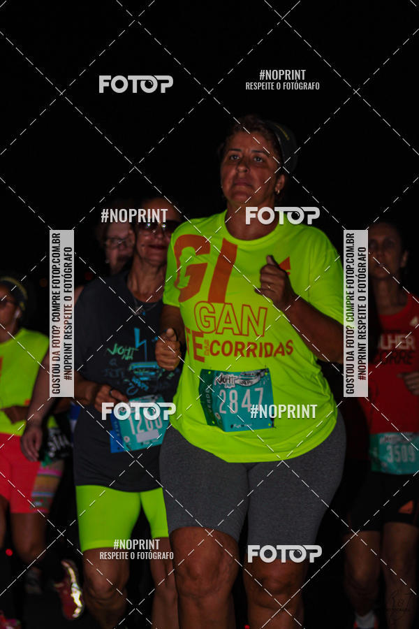 Buy your photos of the eventNight Run 2019 - Pop - Rio de Janeiro on Fotop