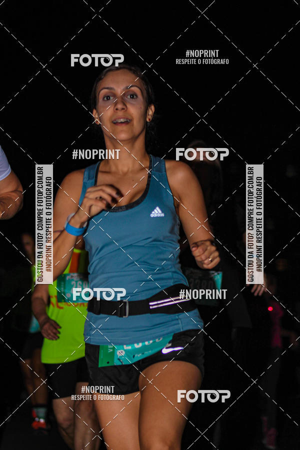 Buy your photos of the eventNight Run 2019 - Pop - Rio de Janeiro on Fotop