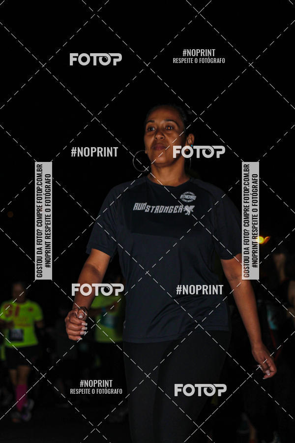 Buy your photos of the eventNight Run 2019 - Pop - Rio de Janeiro on Fotop
