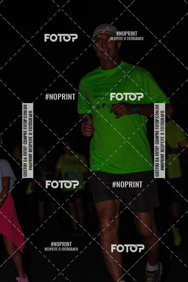 Buy your photos of the eventNight Run 2019 - Pop - Rio de Janeiro on Fotop