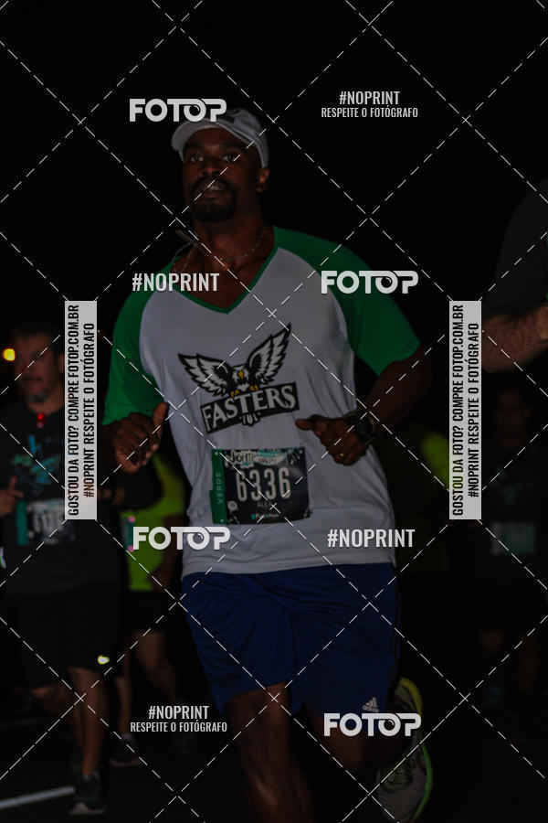 Buy your photos of the eventNight Run 2019 - Pop - Rio de Janeiro on Fotop