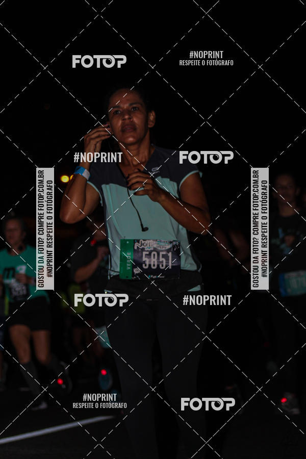 Buy your photos of the eventNight Run 2019 - Pop - Rio de Janeiro on Fotop