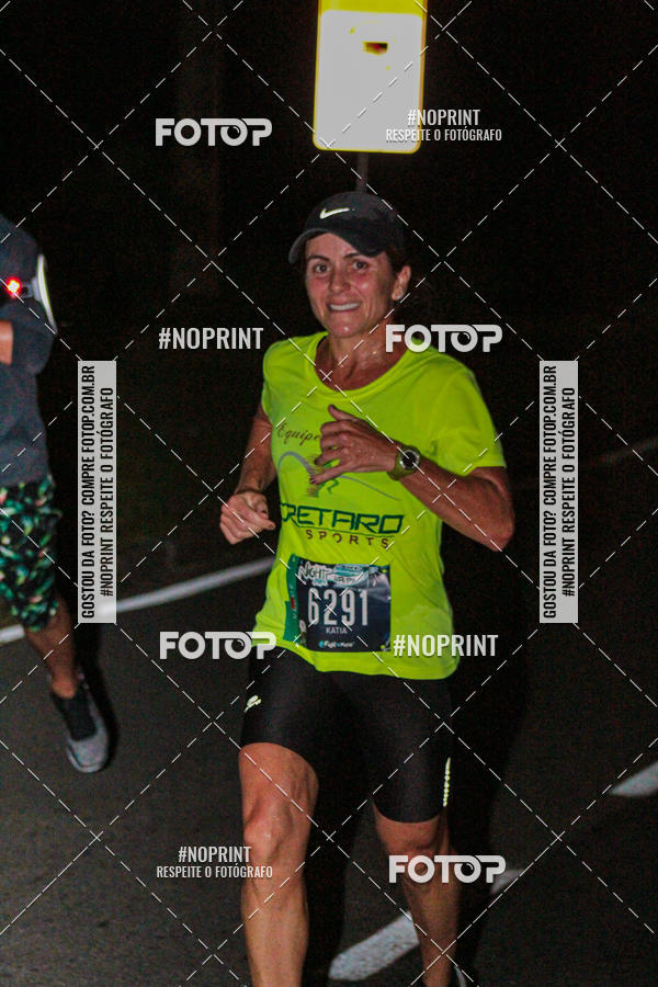Buy your photos of the eventNight Run 2019 - Pop - Rio de Janeiro on Fotop