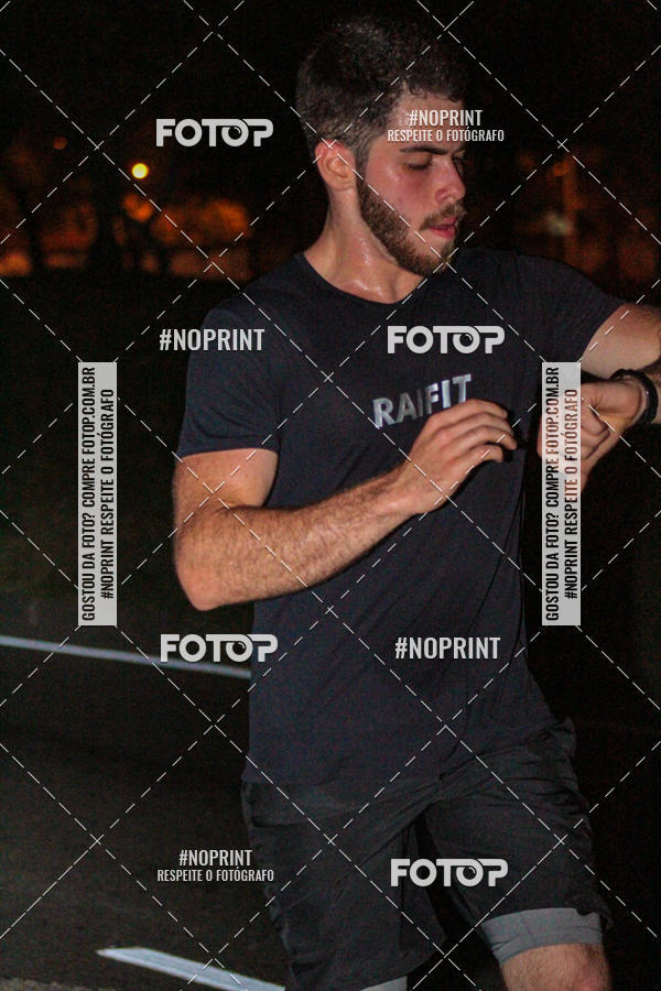 Buy your photos of the eventNight Run 2019 - Pop - Rio de Janeiro on Fotop