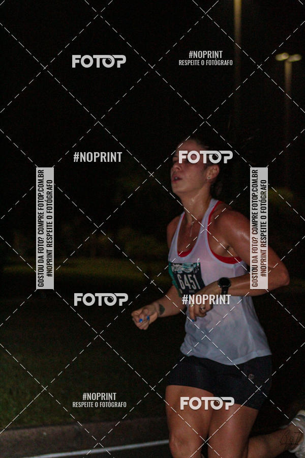 Buy your photos of the eventNight Run 2019 - Pop - Rio de Janeiro on Fotop