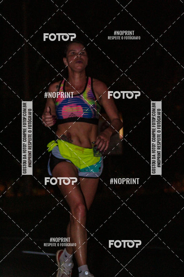 Buy your photos of the eventNight Run 2019 - Pop - Rio de Janeiro on Fotop