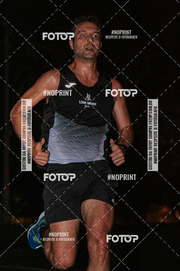 Buy your photos of the eventNight Run 2019 - Pop - Rio de Janeiro on Fotop