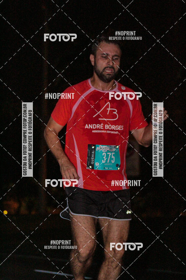 Buy your photos of the eventNight Run 2019 - Pop - Rio de Janeiro on Fotop