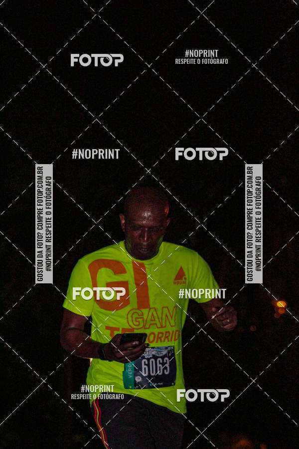 Buy your photos of the eventNight Run 2019 - Pop - Rio de Janeiro on Fotop
