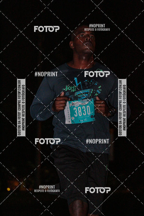 Buy your photos of the eventNight Run 2019 - Pop - Rio de Janeiro on Fotop