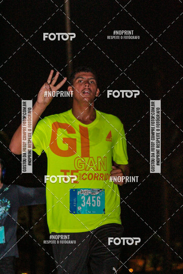 Buy your photos of the eventNight Run 2019 - Pop - Rio de Janeiro on Fotop