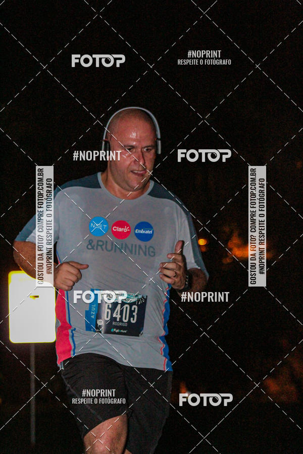 Buy your photos of the eventNight Run 2019 - Pop - Rio de Janeiro on Fotop