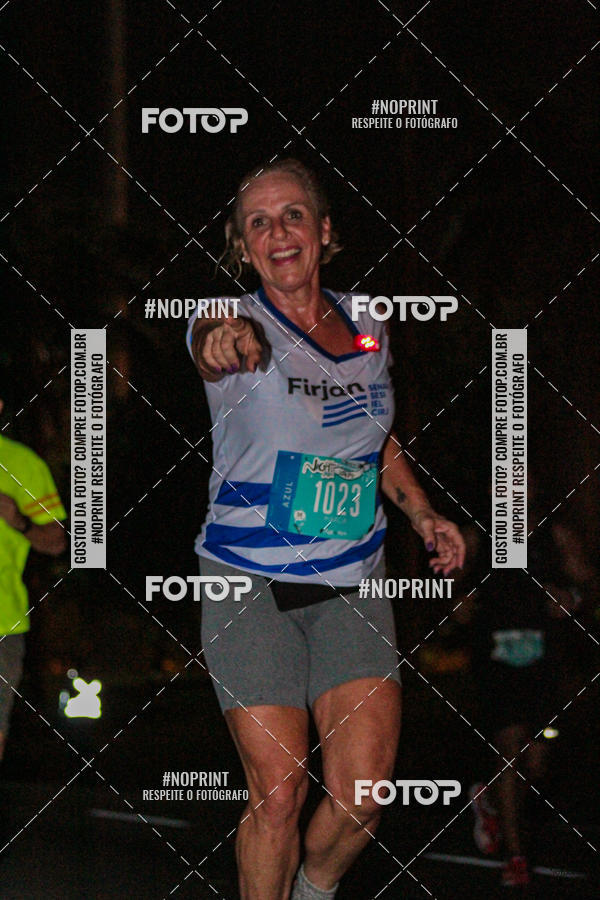 Buy your photos of the eventNight Run 2019 - Pop - Rio de Janeiro on Fotop