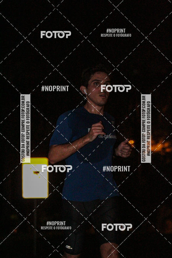 Buy your photos of the eventNight Run 2019 - Pop - Rio de Janeiro on Fotop