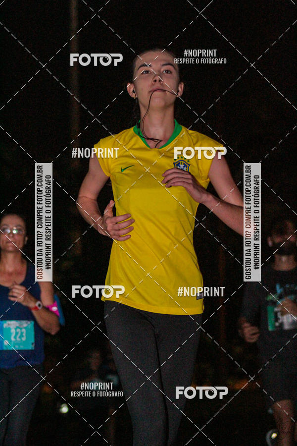 Buy your photos of the eventNight Run 2019 - Pop - Rio de Janeiro on Fotop