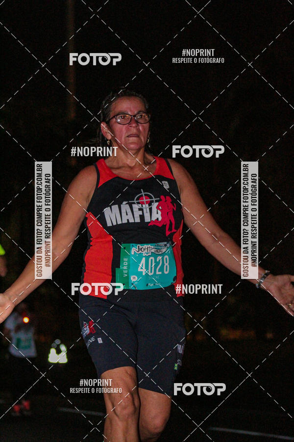 Buy your photos of the eventNight Run 2019 - Pop - Rio de Janeiro on Fotop