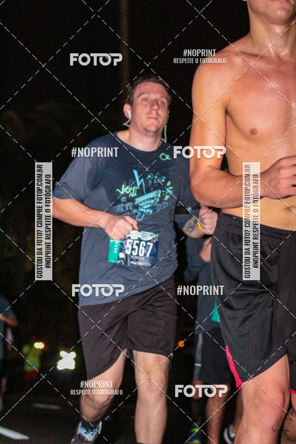 Buy your photos of the eventNight Run 2019 - Pop - Rio de Janeiro on Fotop