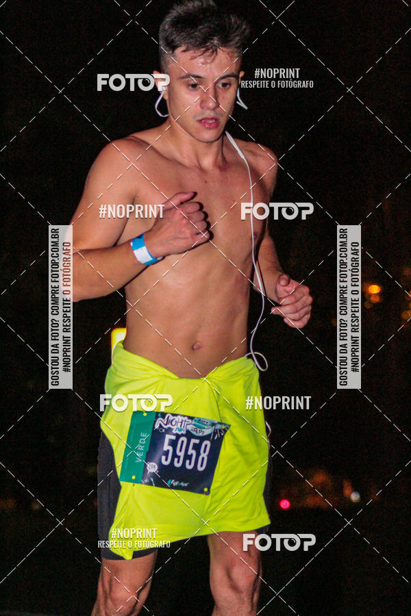 Buy your photos of the eventNight Run 2019 - Pop - Rio de Janeiro on Fotop