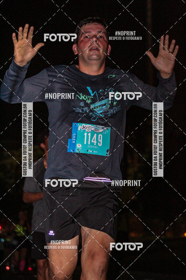 Buy your photos of the eventNight Run 2019 - Pop - Rio de Janeiro on Fotop