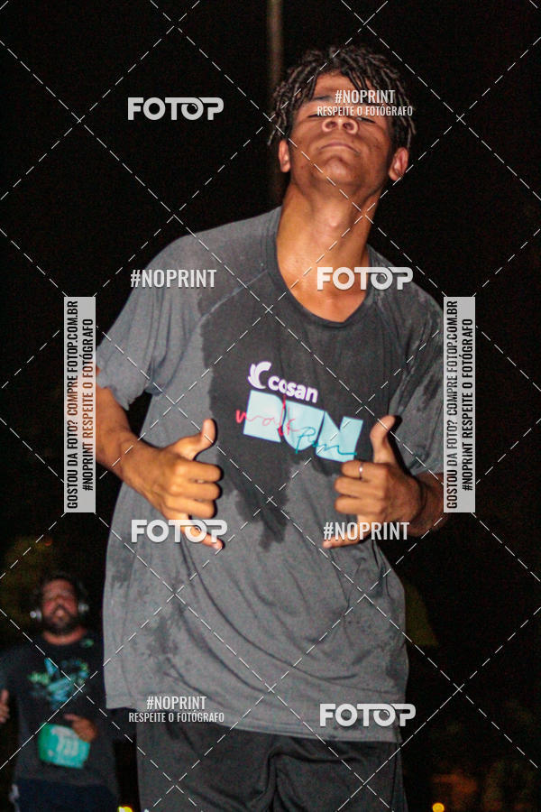 Buy your photos of the eventNight Run 2019 - Pop - Rio de Janeiro on Fotop