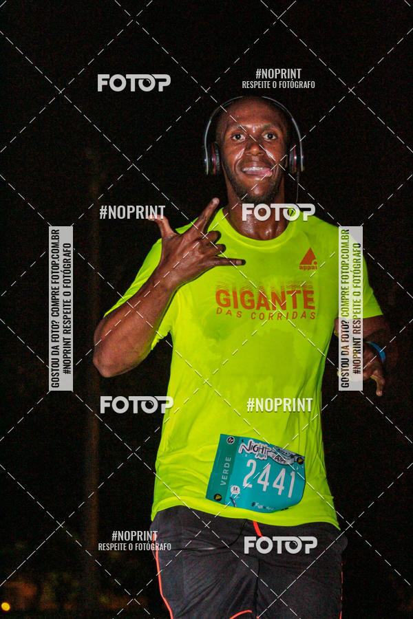 Buy your photos of the eventNight Run 2019 - Pop - Rio de Janeiro on Fotop