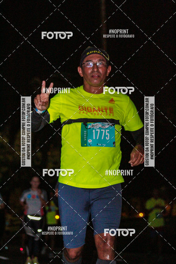 Buy your photos of the eventNight Run 2019 - Pop - Rio de Janeiro on Fotop