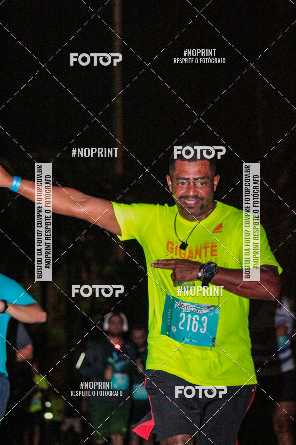 Buy your photos of the eventNight Run 2019 - Pop - Rio de Janeiro on Fotop